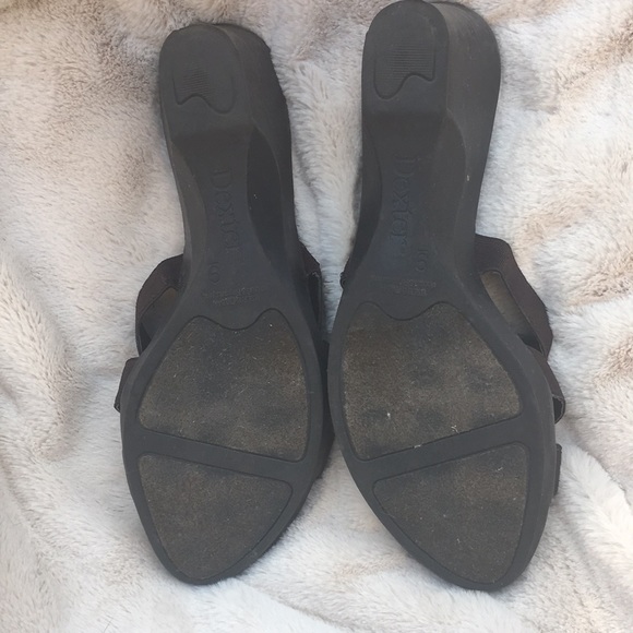 🌹2/$20🌹 Brown three strap wedge dexter sandals size 9 - Picture 3 of 5